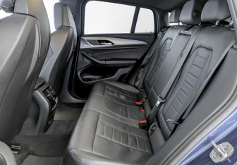 Подержанный автомобиль BMW X4 2021 года (12 фото)