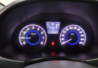 Подержанный автомобиль Hyundai Solaris Sedan 2012 года (16 фото)