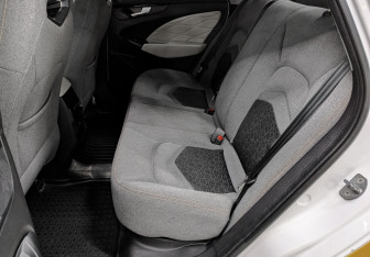 Подержанный автомобиль Kaiyi E5 2024 года (17 фото)
