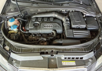 Подержанный автомобиль Audi A3 Hatchback 2010 года (16 фото)