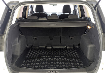 Подержанный автомобиль Ford Kuga 2019 года (10 фото)