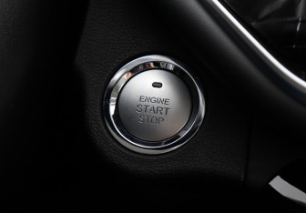 Подержанный автомобиль Omoda S5 2024 года (17 фото)