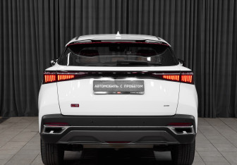 Подержанный автомобиль Omoda C5 2023 года (5 фото)