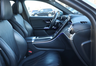 Подержанный автомобиль Mercedes-Benz GLC Coupe 2022 года (10 фото)