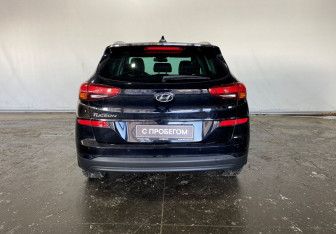Подержанный автомобиль Hyundai Tucson 2020 года (6 фото)