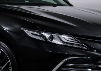 Подержанный автомобиль Toyota Camry Sedan 2023 года (16 фото)
