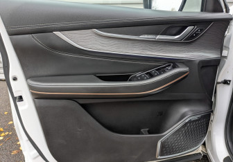 Подержанный автомобиль Exeed LX 2022 года (19 фото)