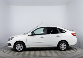 Подержанный автомобиль LADA (ВАЗ) Granta Liftback 2020 года (8 фото)