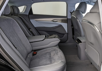 Новый Voyah Passion 2023 (7 фото)