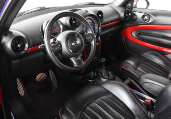 Подержанный автомобиль MINI Paceman 2016 года (9 фото)