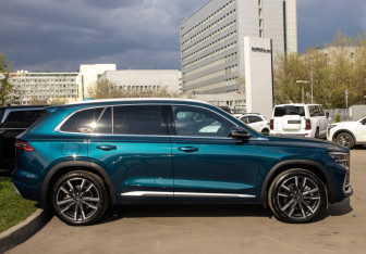 Подержанный автомобиль Geely Monjaro 2023 года (3 фото)
