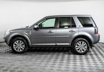 Подержанный автомобиль Land Rover Freelander 2013 года (8 фото)
