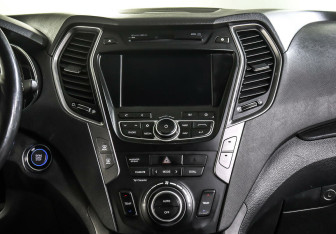 Подержанный автомобиль Hyundai Santa Fe 2013 года (12 фото)