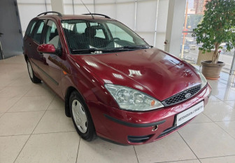 Подержанный автомобиль Ford Focus Wagon 2004 года (3 фото)