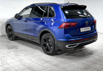 Подержанный автомобиль Volkswagen Tiguan 2021 года (7 фото)