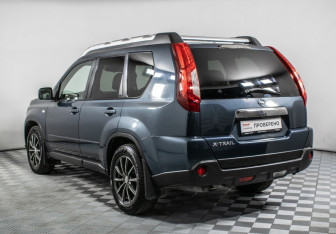 Подержанный автомобиль Nissan X-Trail 2013 года (7 фото)