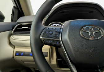 Подержанный автомобиль Toyota Camry Sedan 2023 года (27 фото)