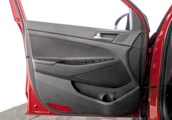 Подержанный автомобиль Hyundai Tucson 2016 года (19 фото)