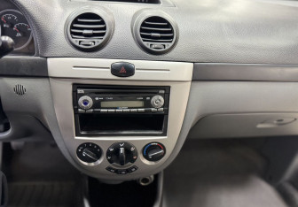 Подержанный автомобиль Chevrolet Lacetti Hatchback 2008 года (15 фото)