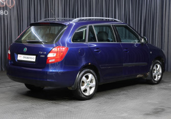 Подержанный автомобиль Skoda Fabia Wagon 2012 года (5 фото)