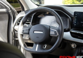 Подержанный автомобиль Haval F7x 2023 года (11 фото)