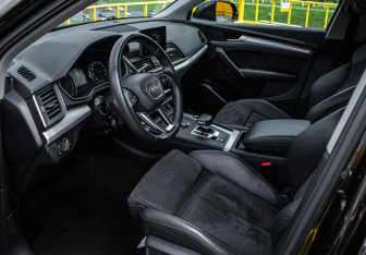 Подержанный автомобиль Audi Q5 2018 года (14 фото)