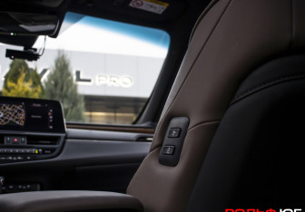 Подержанный автомобиль Lexus ES 2021 года (18 фото)