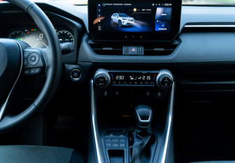 Новый Toyota RAV4 2025 (25 фото)