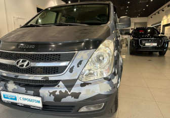 Подержанный автомобиль Hyundai Grand Starex 2008 года (7 фото)