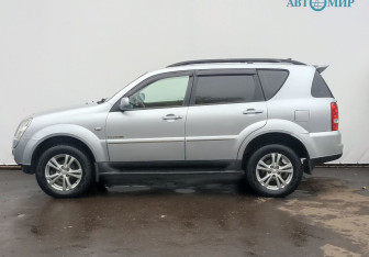 Подержанный автомобиль SsangYong Rexton 2010 года (8 фото)