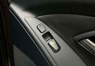 Подержанный автомобиль Hyundai ix35 2012 года (20 фото)