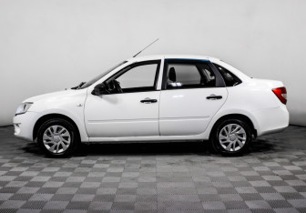 Подержанный автомобиль LADA (ВАЗ) Granta Sedan 2017 года (8 фото)