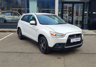 Подержанный автомобиль Mitsubishi ASX 2012 года (3 фото)