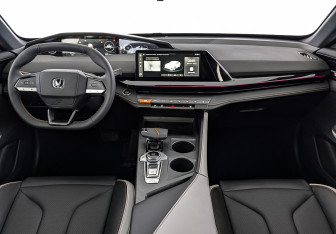 Новый Changan UNI-V 2024 (10 фото)