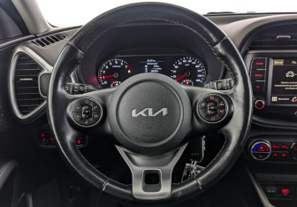 Подержанный автомобиль Kia Soul 2022 года (22 фото)