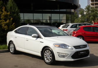 Подержанный автомобиль Ford Mondeo Sedan 2011 года (2 фото)