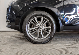 Подержанный автомобиль Hyundai ix35 2013 года (17 фото)