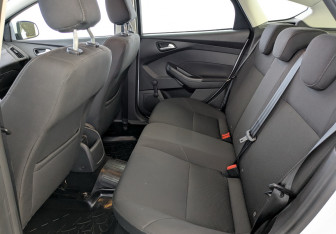 Подержанный автомобиль Ford Focus Hatchback 2017 года (12 фото)