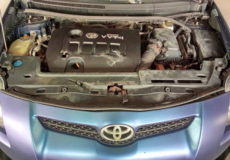Подержанный автомобиль Toyota Auris Hatchback 2007 года (16 фото)