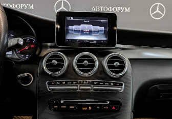Подержанный автомобиль Mercedes-Benz GLC Coupe 2017 года (17 фото)
