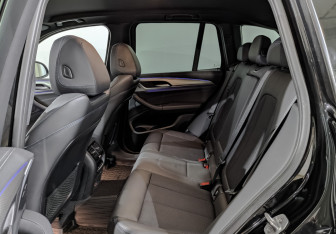 Подержанный автомобиль BMW X3 2020 года (18 фото)