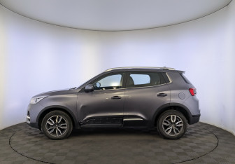 Подержанный автомобиль Chery Tiggo 4 2022 года (8 фото)