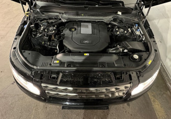Подержанный автомобиль Land Rover Range Rover Sport 2016 года (21 фото)