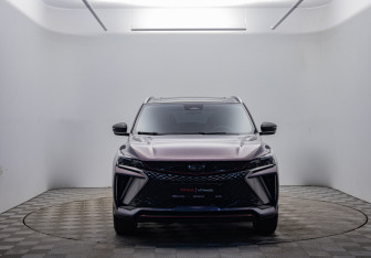 Подержанный автомобиль Geely Coolray 2024 года (8 фото)