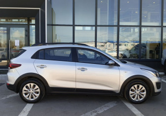Подержанный автомобиль Kia Rio Hatchback 2018 года (4 фото)