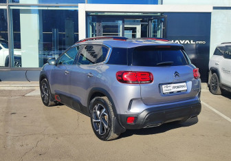 Подержанный автомобиль Citroen C5 Aircross 2020 года (7 фото)