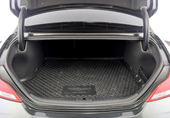 Подержанный автомобиль Genesis G70 2020 года (10 фото)