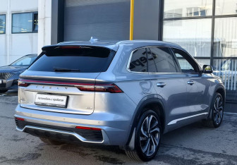 Подержанный автомобиль Geely Monjaro 2023 года (5 фото)