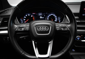 Подержанный автомобиль Audi Q5 2018 года (10 фото)