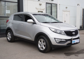 Подержанный автомобиль Kia Sportage 2015 года (3 фото)